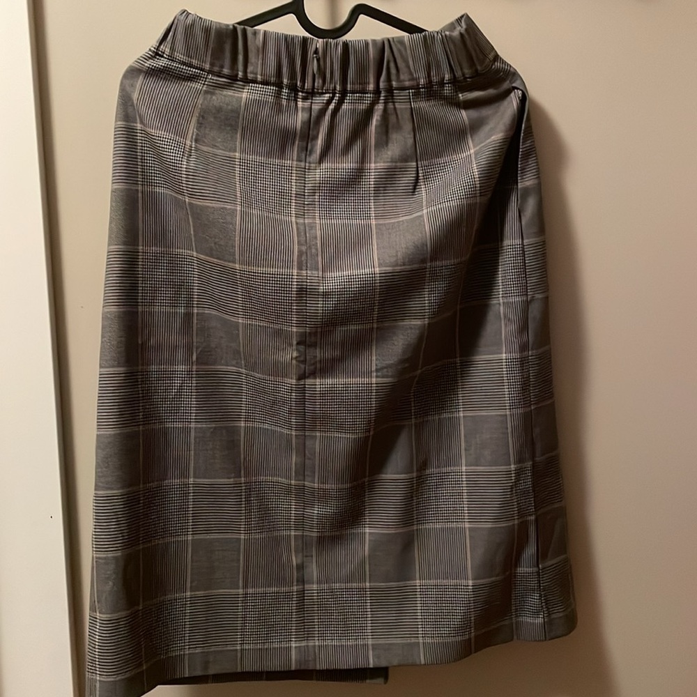 Uniqlo - Picture 2 of 5